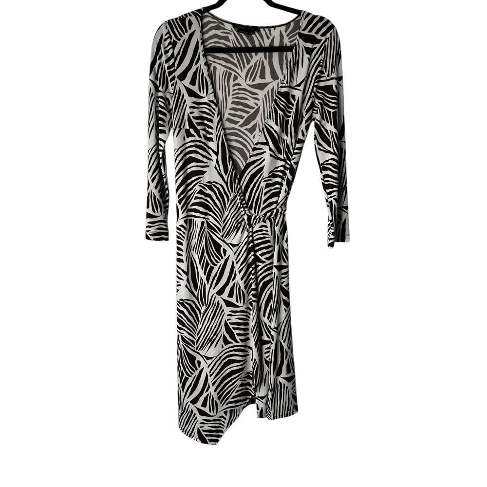 BCBG Maxazria Dress Womens Size XS Wrap Brown White Animal‎ Zebra Print Casual